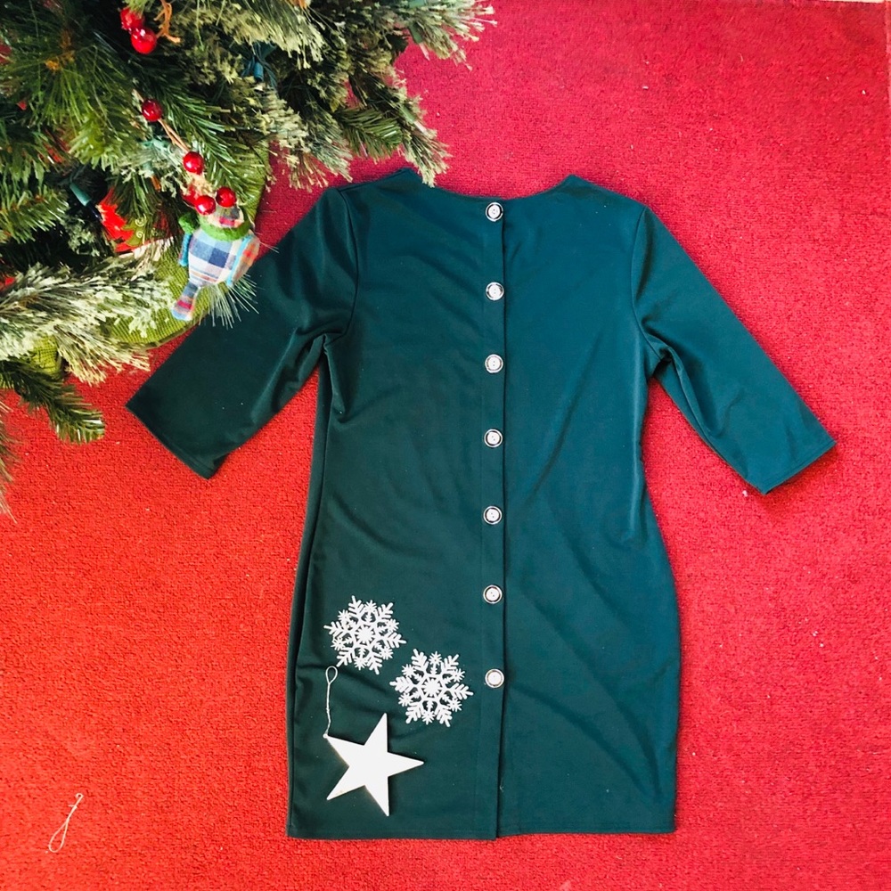 💕GREEN BUTTON-BACK DRESS💕